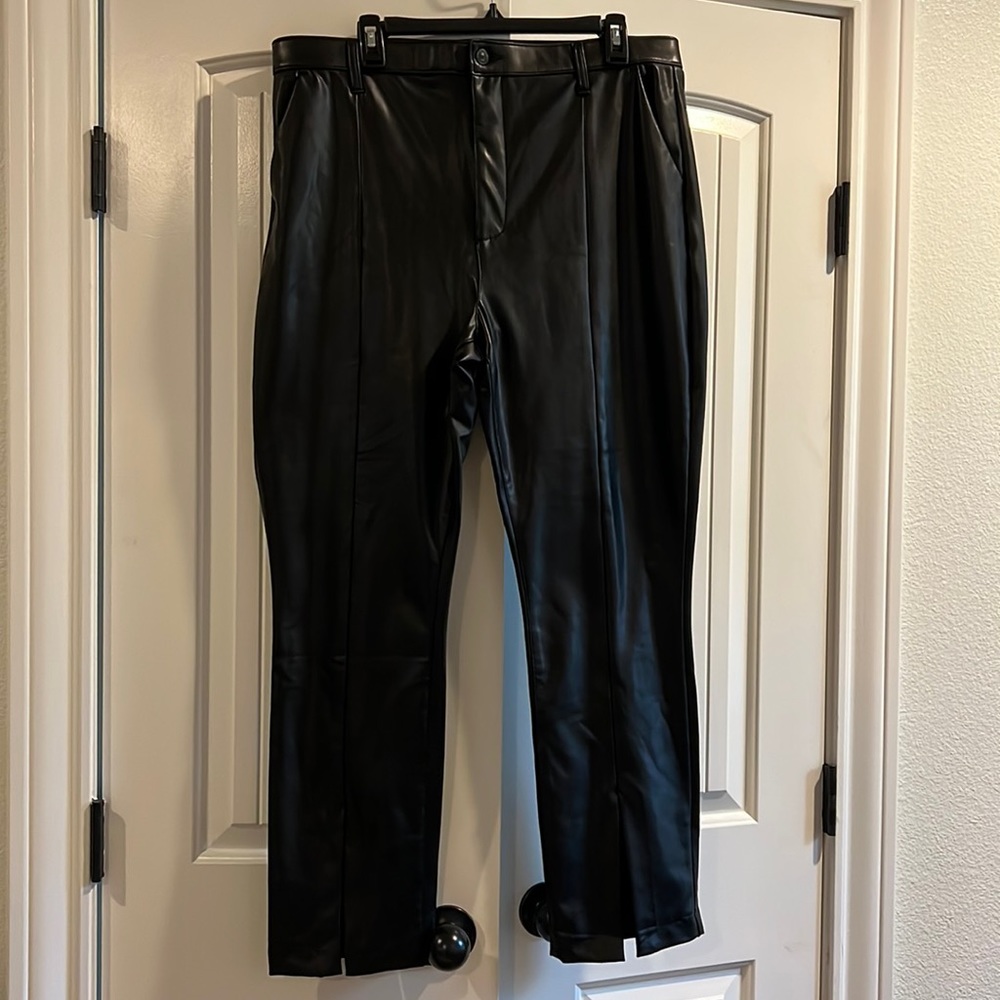 Abercrombie & Fitch faux leather pant NWT